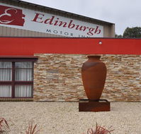 Edinburgh Motor Inn - Hotel Accommodation