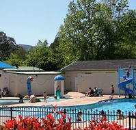 Porepunkah Pines Holiday Park - Hotel Accommodation