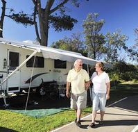Eastern Beach Holiday Park - Hotel Accommodation