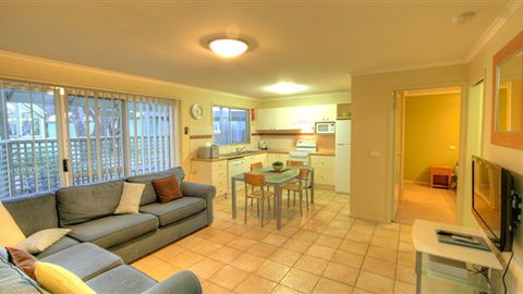 BIG4 Whiters Holiday Village - Hotel Accommodation 4