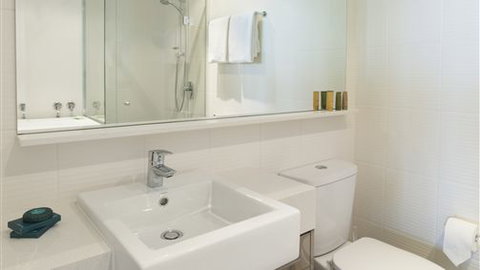 Melbourne Short Stay Apartments - Southbank Central - Hotel Accommodation 3