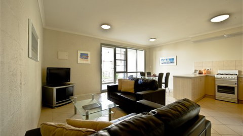 Moonlight Bay Resort - Hotel Accommodation 5