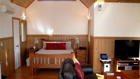Loves Lane Cottages - Hotel Accommodation 2