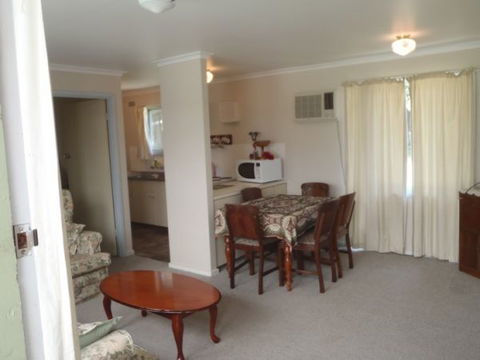 Bush Haven Cottages - Hotel Accommodation 2