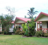 Flying Fish Point Tourist Park - Hotel Accommodation