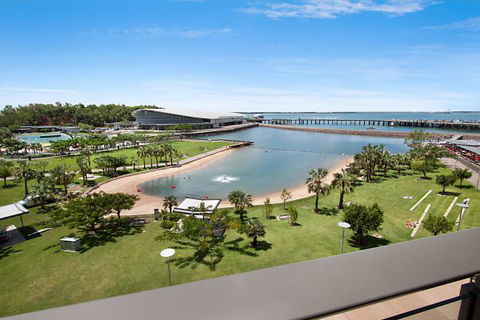 Akuna Waterfront - Hotel Accommodation 4