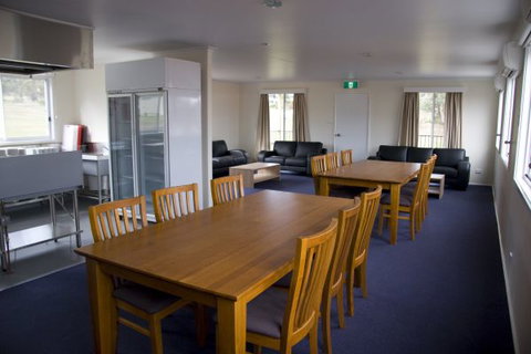 Canberra Carotel Motel - Hotel Accommodation 5