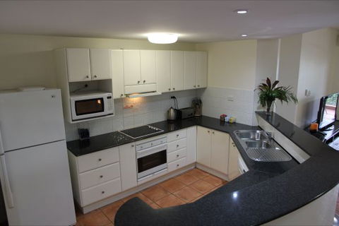 Darwin Deluxe Apartments - Hotel Accommodation 4