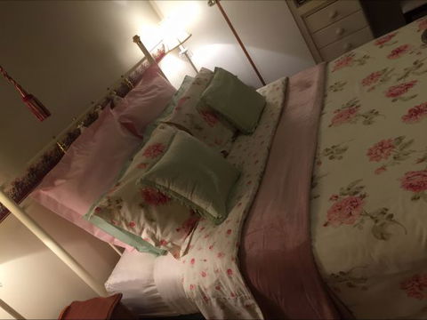 Hillside Cottage - Hotel Accommodation 3