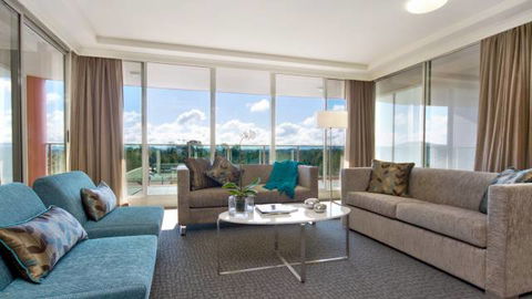 Pacific Suites Canberra - Hotel Accommodation 0