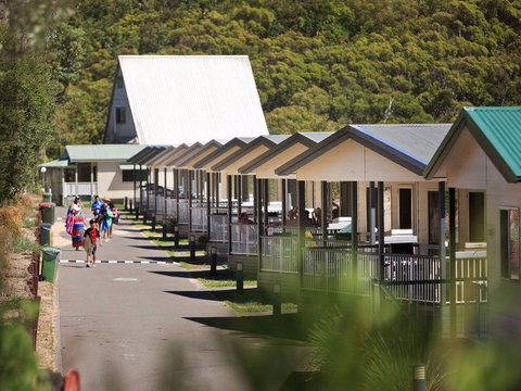 Ingenia Holidays One Mile Beach - Hotel Accommodation 1