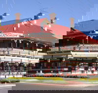 The New Coolamon Hotel - Hotel Accommodation