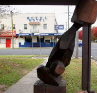 New England Hotel Motel - Hotel Accommodation