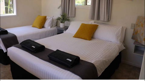 Mataranka Roadhouse And Cabins - Hotel Accommodation 0