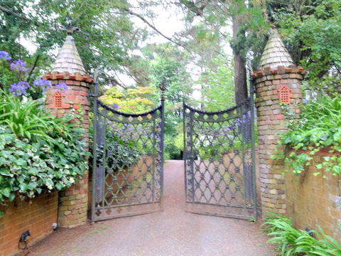 Southdown Cottage Bowral - Hotel Accommodation 8