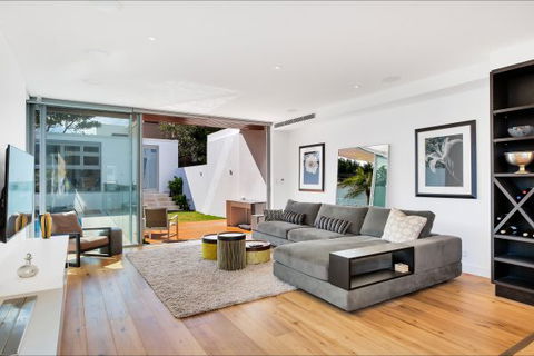 Designer Style - Hotel Accommodation 17