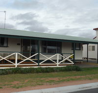 Beach Escape - Hotel Accommodation