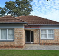 Propsect Holiday House - Hotel Accommodation