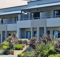 Pier Number 10 - Hotel Accommodation