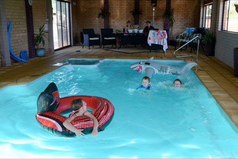 Cameo Inn Motel - Hotel Accommodation 6