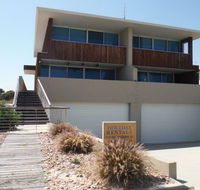 Relax At Tipara - Hotel Accommodation