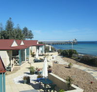 The Mac's Beachfront Villas - Hotel Accommodation