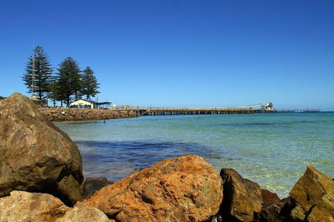 The Mac's Beachfront Villas - Hotel Accommodation 6