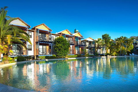 Noosa Lakes Resort - Hotel Accommodation 1