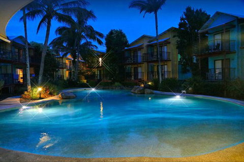 Noosa Lakes Resort - Hotel Accommodation 2