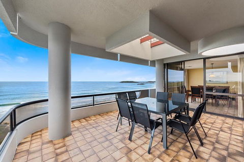 Pacific Towers Beach Resort - Hotel Accommodation 1