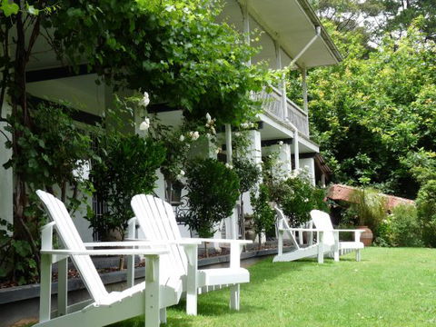 Brentwood Accommodation - Hotel Accommodation 0