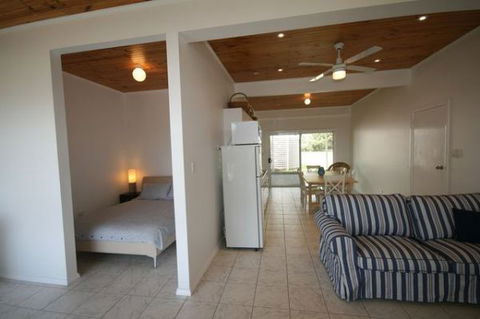 LJ Hooker Goolwa Holiday Rentals - 42 Underwood Avenue, Goolwa Beach - Hotel Accommodation 7