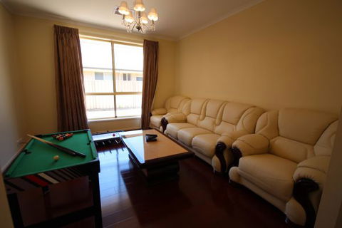 LJ Hooker Goolwa Holiday Rentals - 42 Underwood Avenue, Goolwa Beach - Hotel Accommodation 17