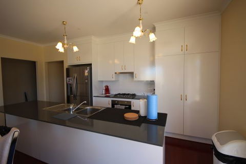 LJ Hooker Goolwa Holiday Rentals - 42 Underwood Avenue, Goolwa Beach - Hotel Accommodation 18