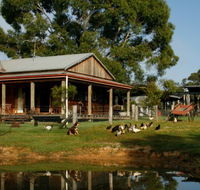Tobruk Sydney Farm Stay - Hotel Accommodation