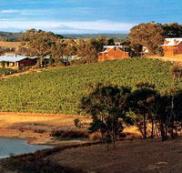 Warrenmang Vineyard  Resort - Hotel Accommodation