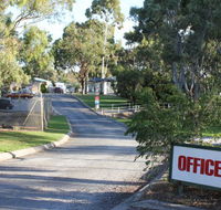 Woodcroft Park - Hotel Accommodation