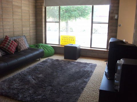 Anchorage 8 - Hotel Accommodation 3