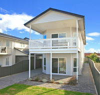 Century 21 SouthCoast White Caps - Hotel Accommodation