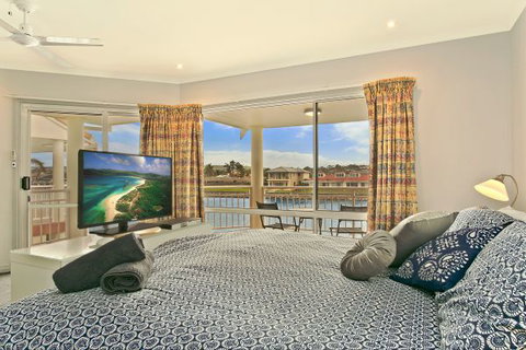 SALT Waterfront Apartment - Hotel Accommodation 3