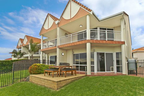 SALT Waterfront Apartment - Hotel Accommodation 8