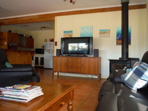 The Palms - Hotel Accommodation 2