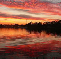 Gippsland Lakes Escapes - Hotel Accommodation
