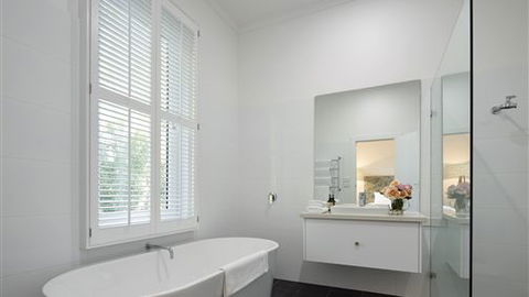 The Cottage At Bolobek - Hotel Accommodation 2