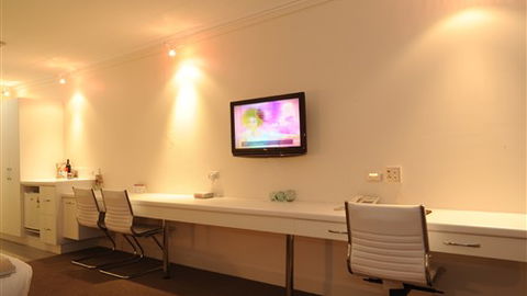 Bellevue On The Lakes - Hotel Accommodation 6