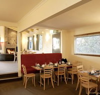 Cooroona Lodge - Hotel Accommodation