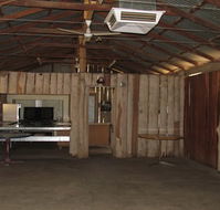 TreeTops Log Cabin - Hotel Accommodation