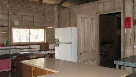 TreeTops Log Cabin - Hotel Accommodation 1