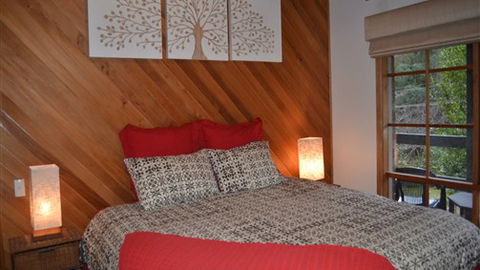 Two Mountains Lodge - Hotel Accommodation 5