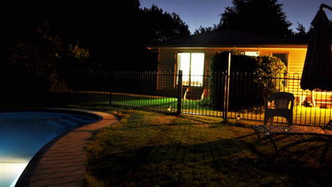 Annie's Garden Retreat - Hotel Accommodation 5